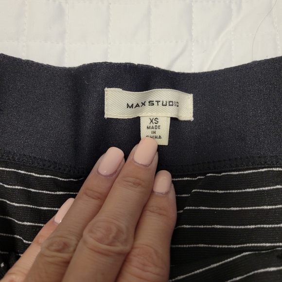 Max Studio Skirt - Picture 4 of 6